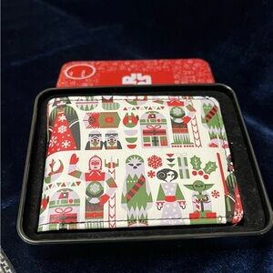 NIB Buckle Down Men's Wallet Star Wars Theme - Chewbacca Yoda C-3PO R2D2 Vader